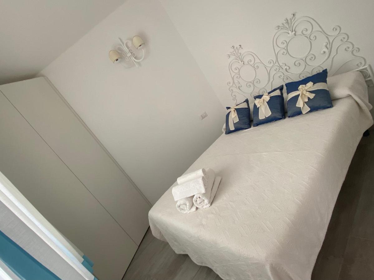 La Casa Sull'Acqua Villa Olbia Luaran gambar